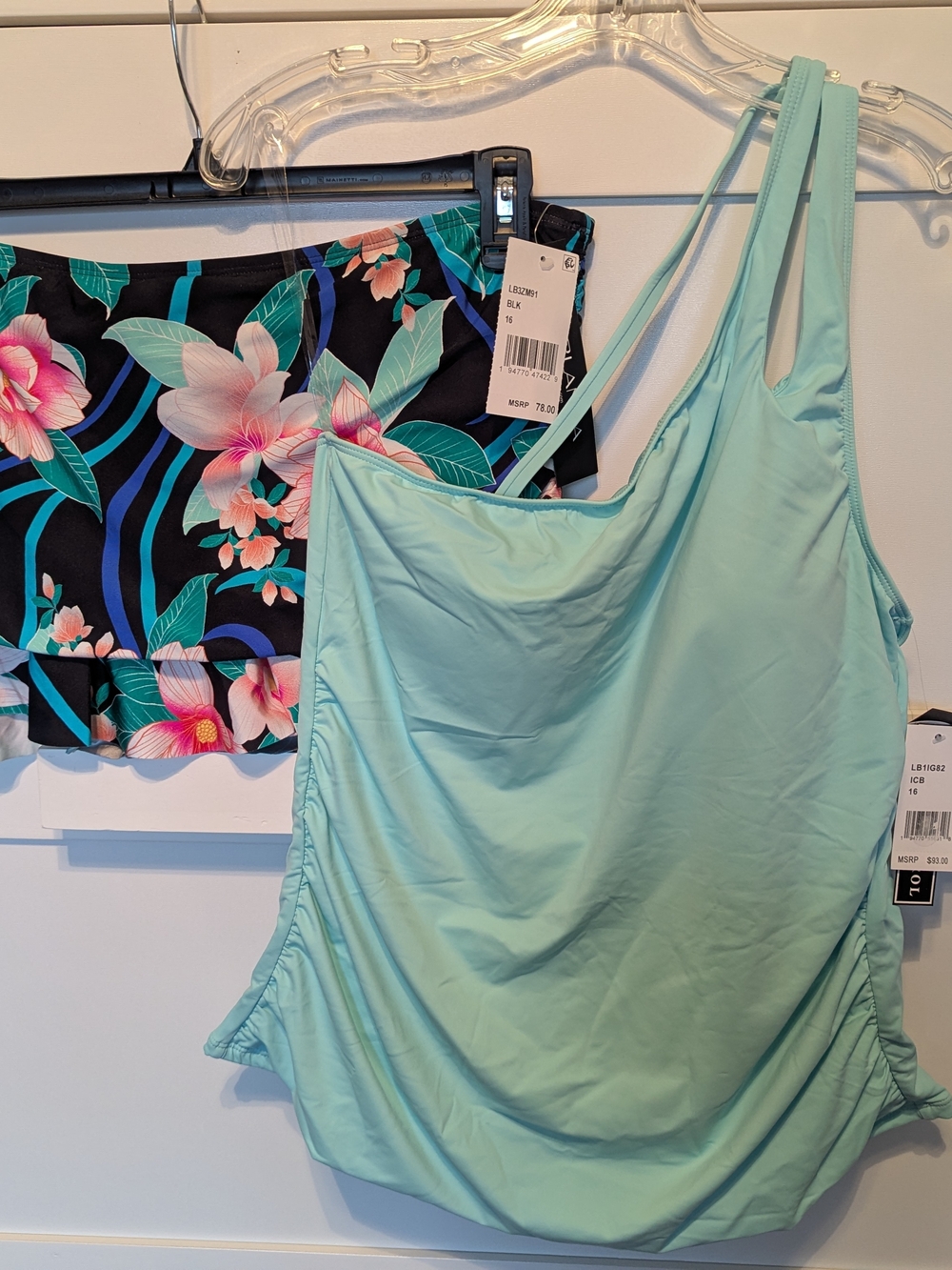NWT La Blanca Swim Suit (2pc)